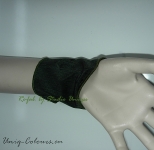 Unicps-wrist-gloves-pols-band.JPG